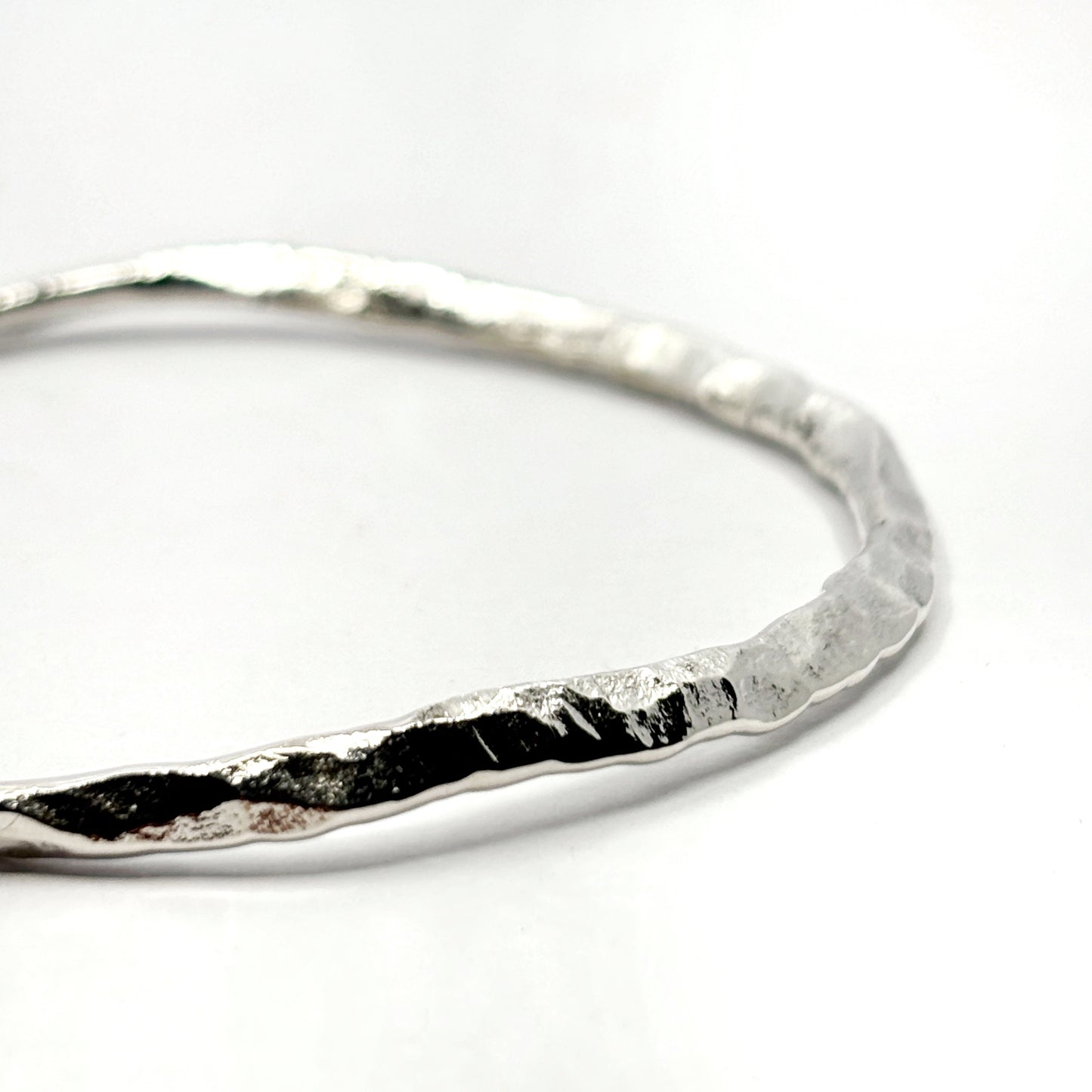 Spiral hammered bangle