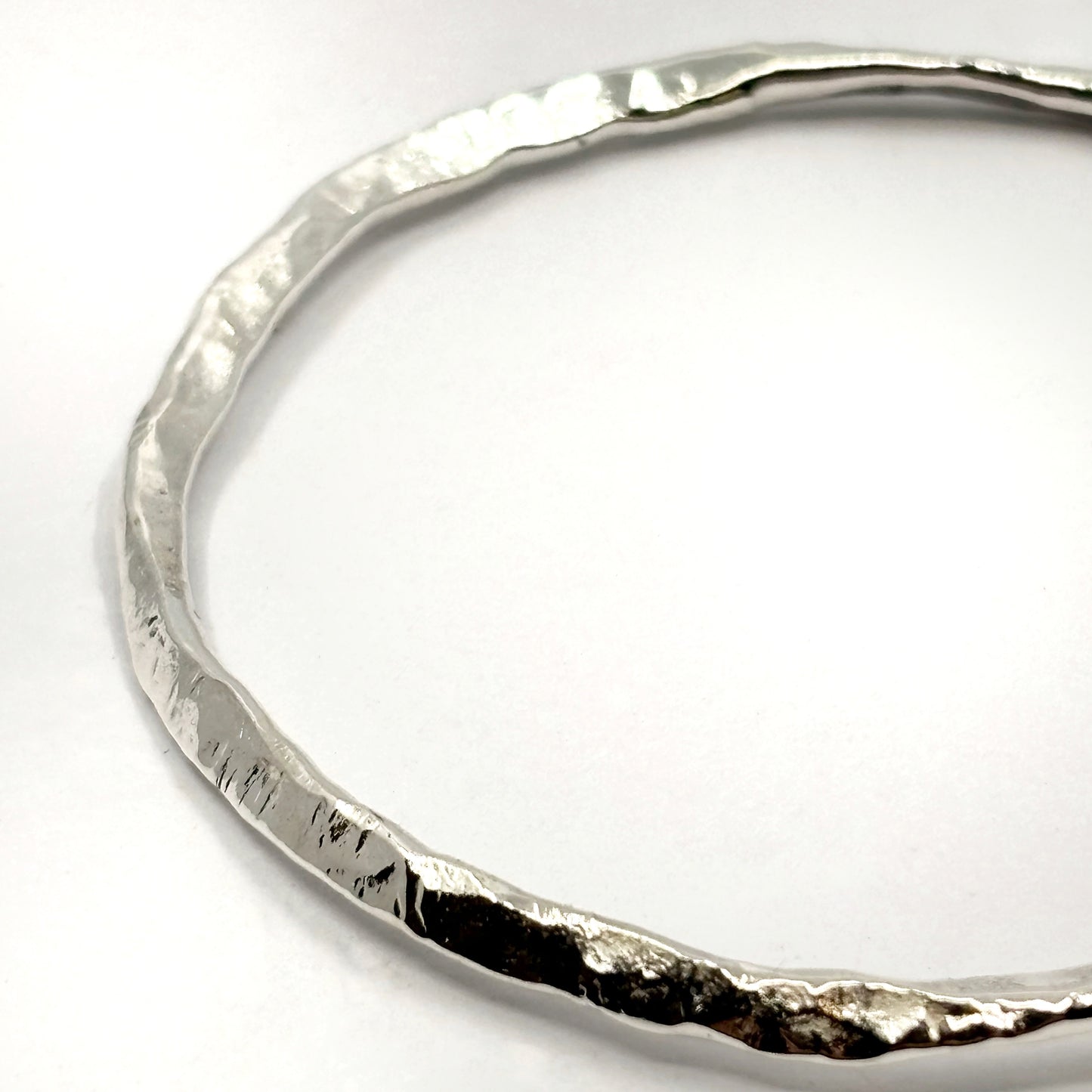 Spiral hammered bangle